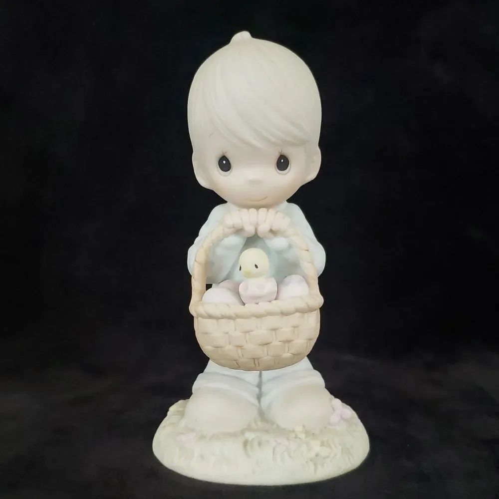 Precious Moments "Wishing You a Basket Full of Blessings" Figurine 109924 (1987)